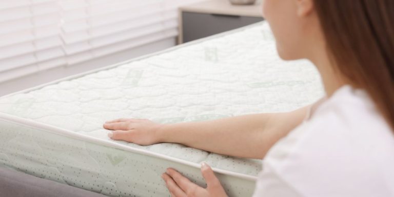 How to clean a mattress